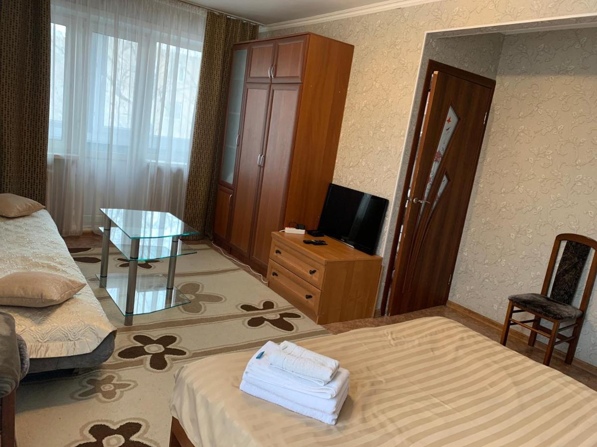 Уютная Квартира В Центре По Ул Гоголя Karaganda Bagian luar foto